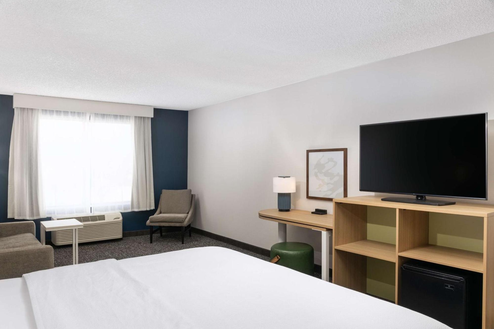 Spark By Hilton Salt Lake City Airport Exterior photo
