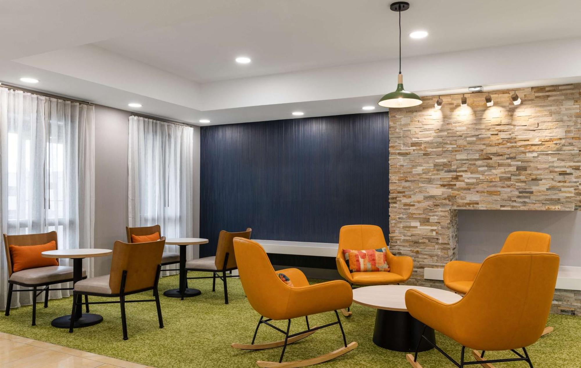 Spark By Hilton Salt Lake City Airport Exterior photo